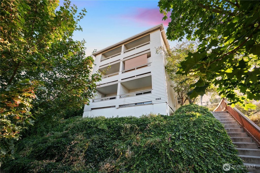 Photo of 6042 Fauntleroy Way SW, Seattle, WA 98136 (MLS # 2439749)
