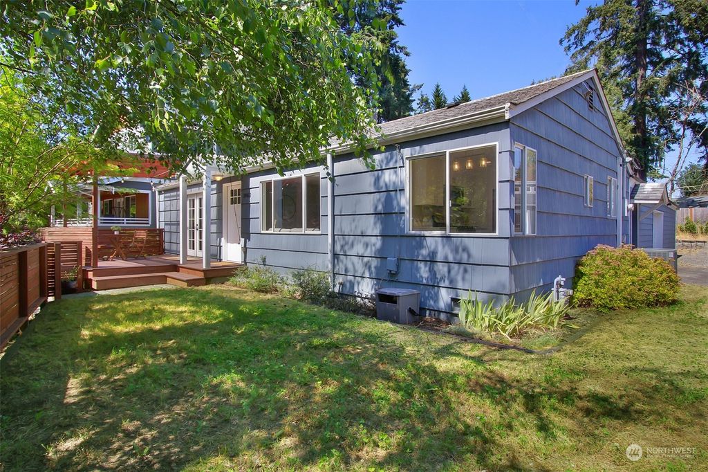 Photo of 19612 Forest Park Drive NE, Shoreline, WA 98155 (MLS # 2267335)