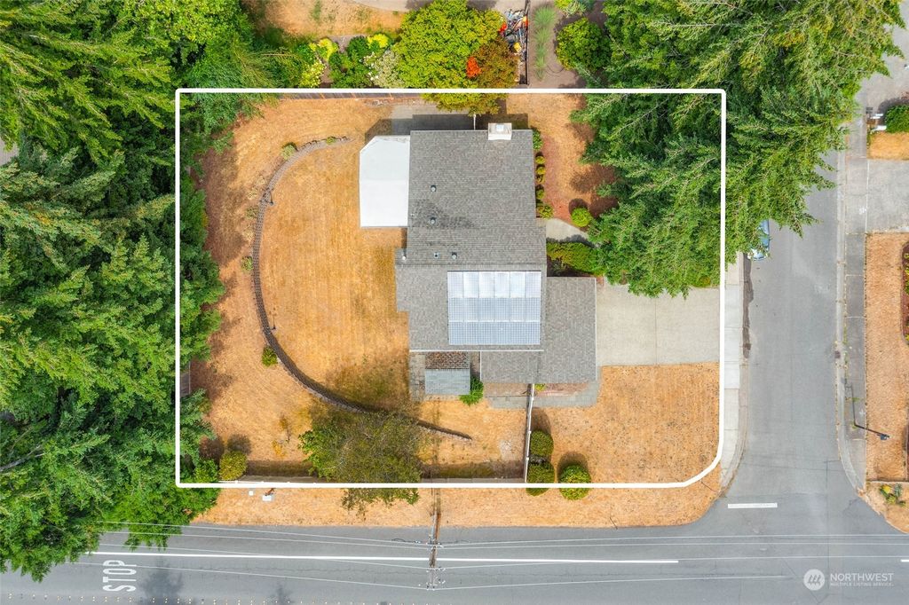 Photo of 507 123rd Avenue NE, Bellevue, WA 98005 (MLS # 2278286)