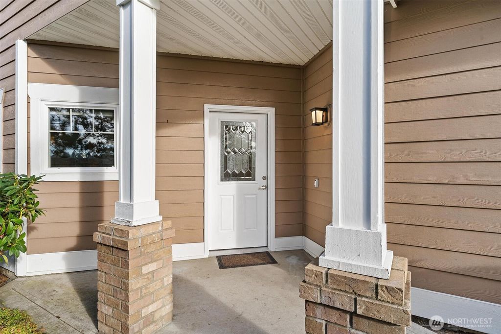 Photo of 10700 260th Street #M101, Kent, WA 98030 (MLS # 2456048)