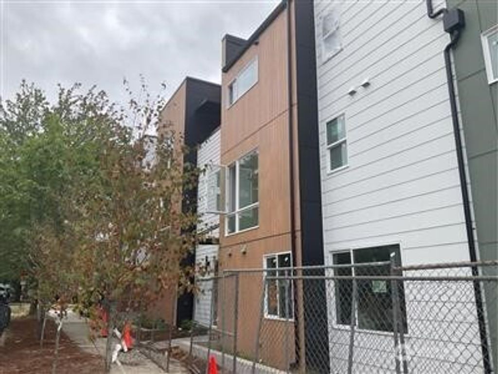 Photo of 6355 41st Avenue SW, Seattle, WA 98136 (MLS # 2516315)