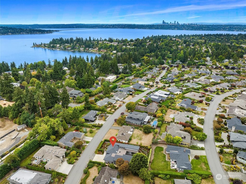 Photo of 9652 Evergreen Drive, Bellevue, WA 98004 (MLS # 2177318)