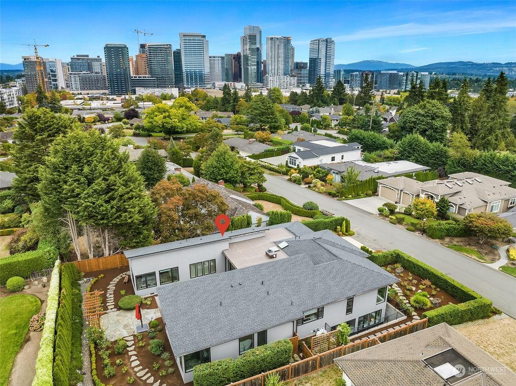 Photo of 9652 Evergreen Drive, Bellevue, WA 98004 (MLS # 2177318)