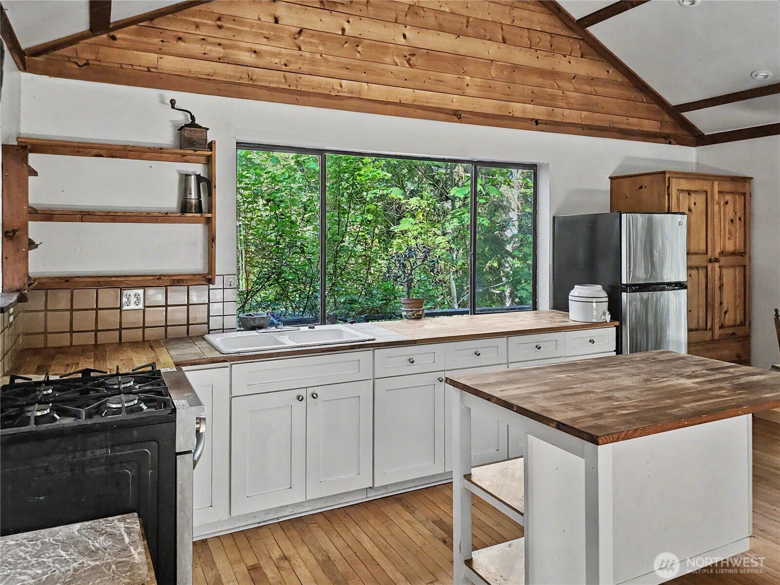 313 Larch Road