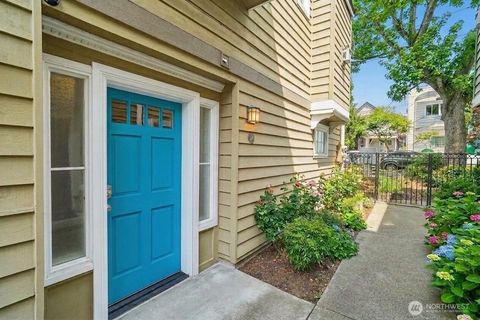 Photo of 424 21st Avenue, Seattle, WA 98122 (MLS # 2522306)