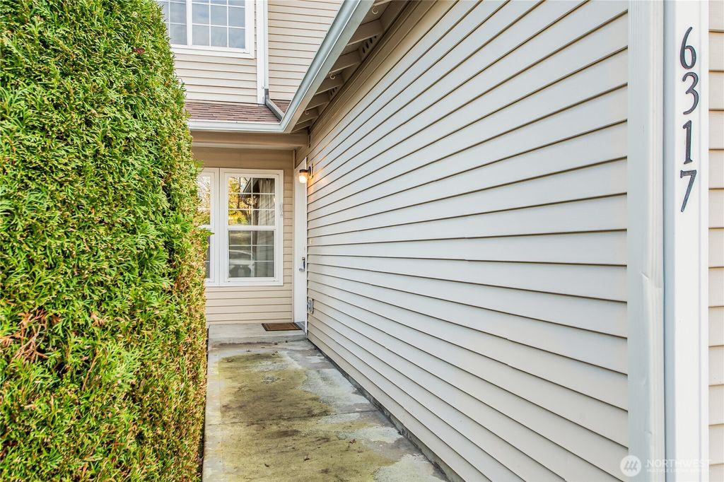 Photo of 6317 111th Avenue E, Puyallup, WA 98372 (MLS # 2460229)