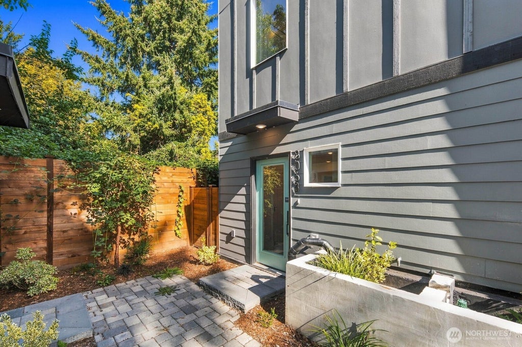 Photo of 806 B S Rose Street, Seattle, WA 98108 (MLS # 2593806)