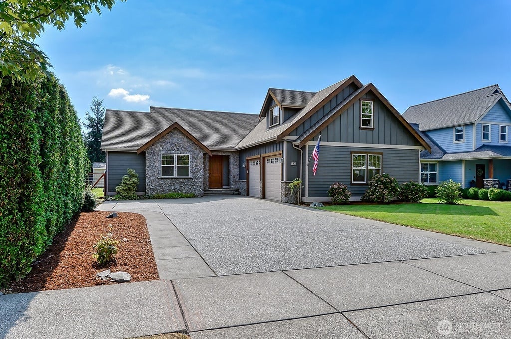 Photo of 821 Red Maple Loop, Everson, WA 98247 (MLS # 2575675)