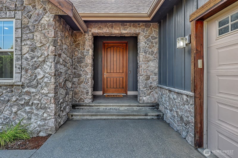821 Red Maple Loop