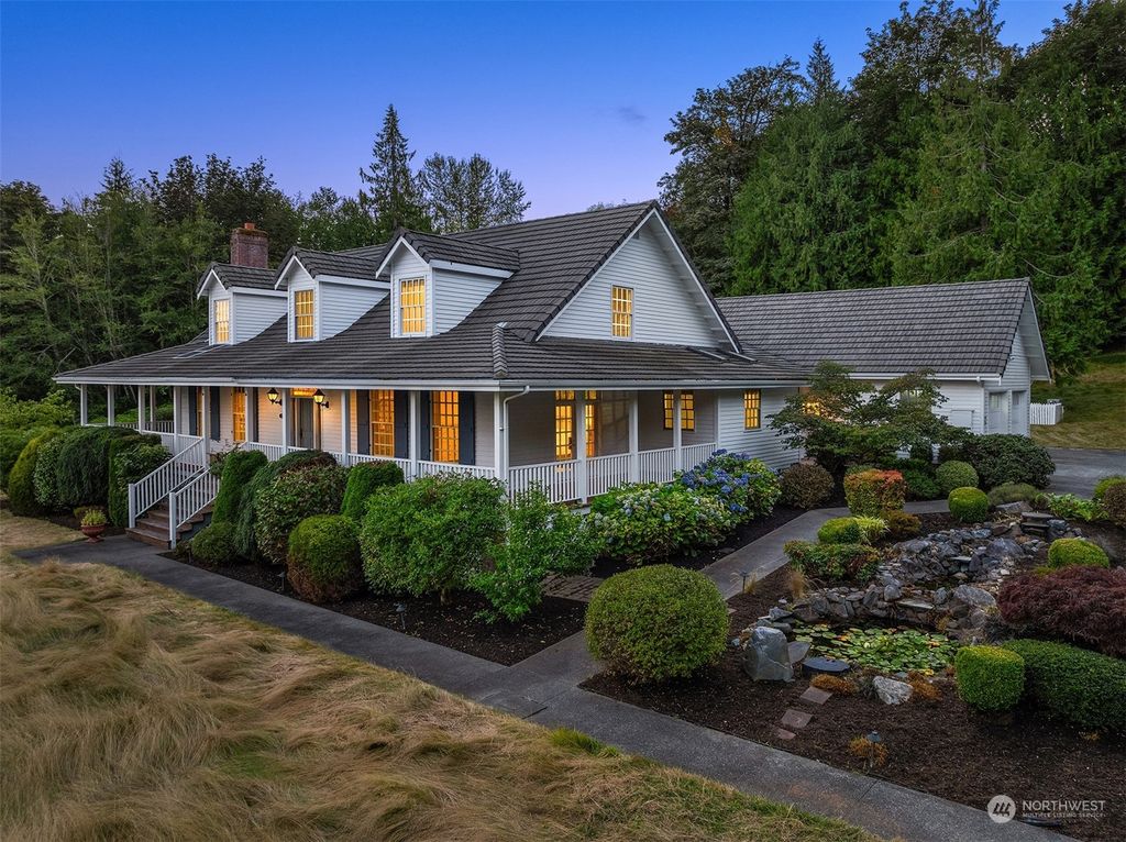 Photo of 9216 163rd Avenue SE, Snohomish, WA 98290 (MLS # 2303852)