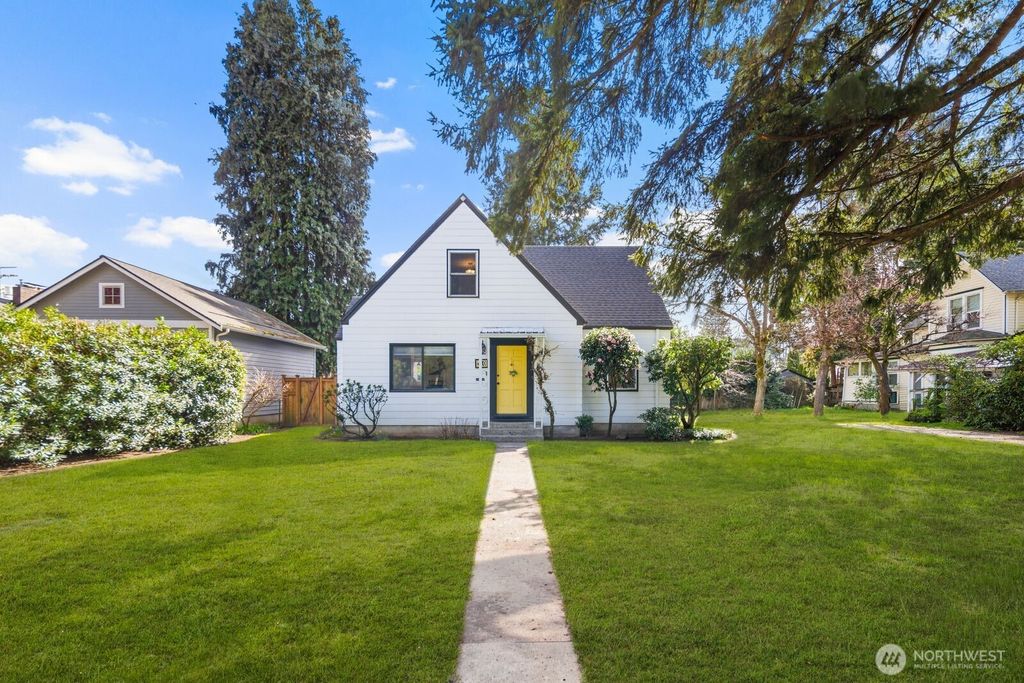 Photo of 510 State Street, Sumner, WA 98390 (MLS # 2497589)