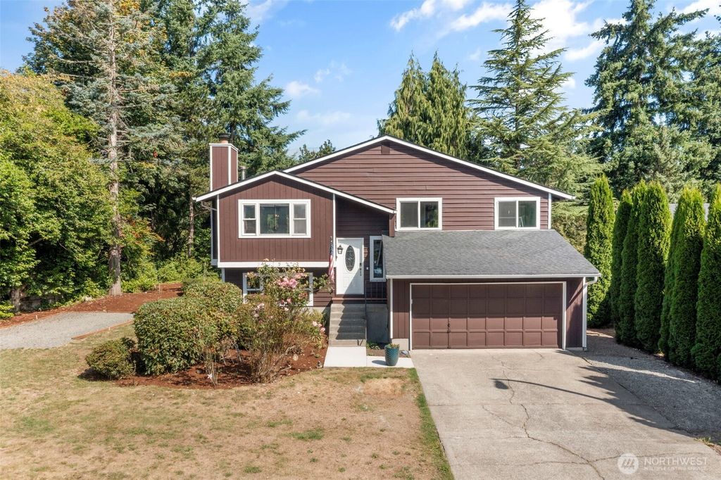 Photo of 21242 SE 271st Street, Maple Valley, WA 98038 (MLS # 2423654)