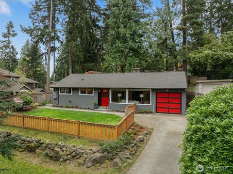 Photo of 1515 NE 190th Street, Shoreline, WA 98155 (MLS # 2513246)