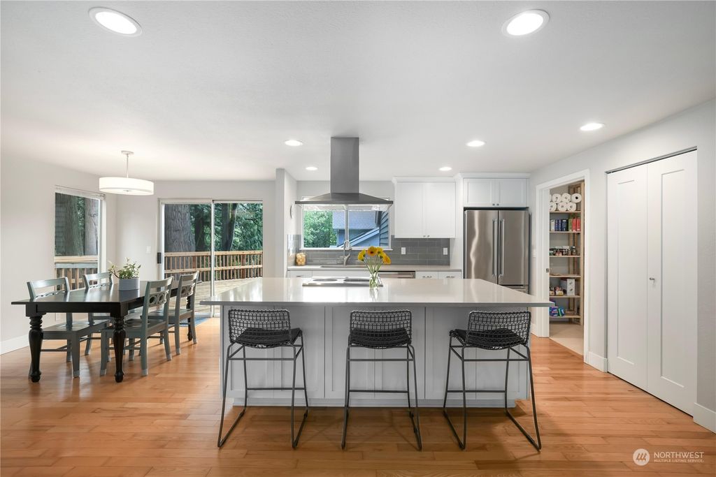 Photo of 22512 NE 14th Drive, Sammamish, WA 98074 (MLS # 2231142)