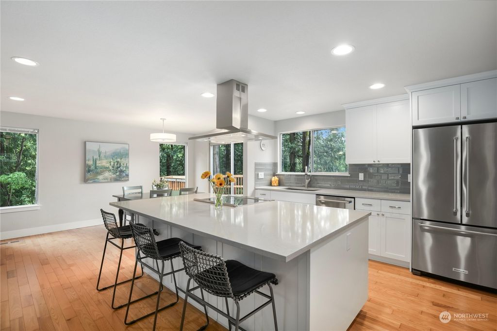 Photo of 22512 NE 14th Drive, Sammamish, WA 98074 (MLS # 2231142)