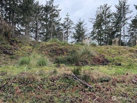 Photo of 577 Sunset Avenue NE, Ocean Shores, WA 98569 (MLS # 2491728)