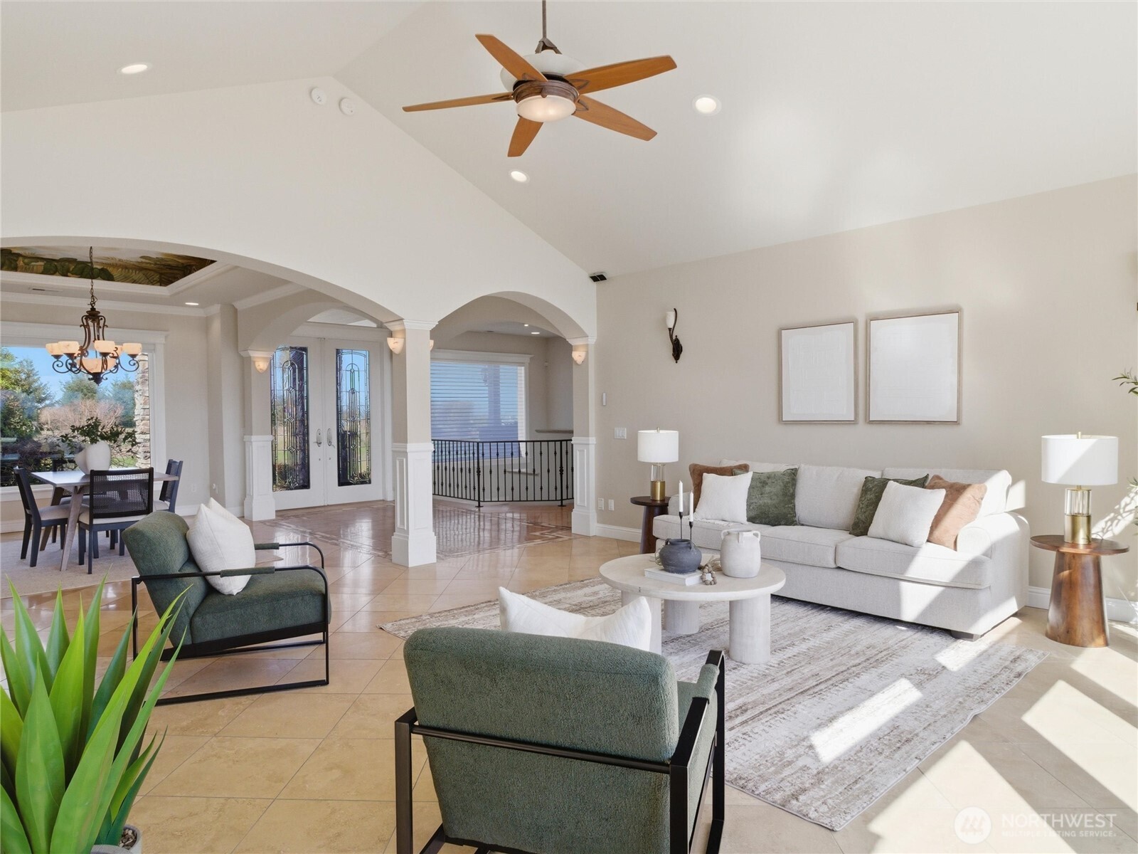 2510 Cascade Drive E