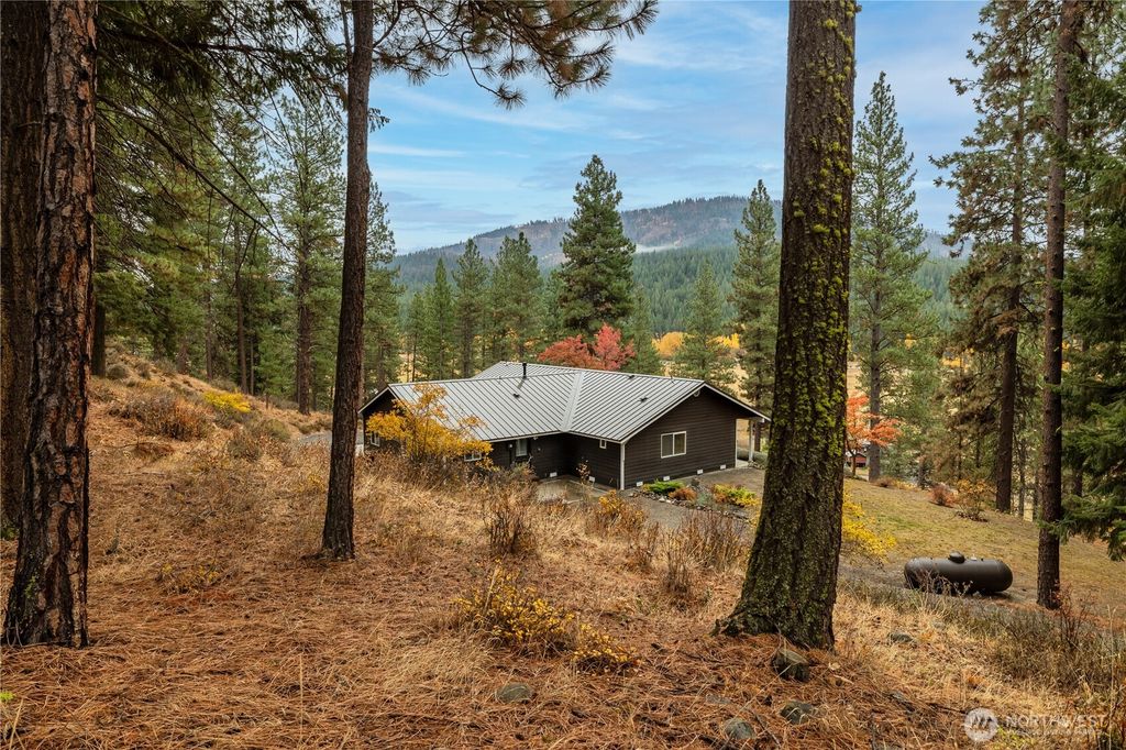 Photo of 5161 Red Bridge Road, Cle Elum, WA 98922 (MLS # 2504152)