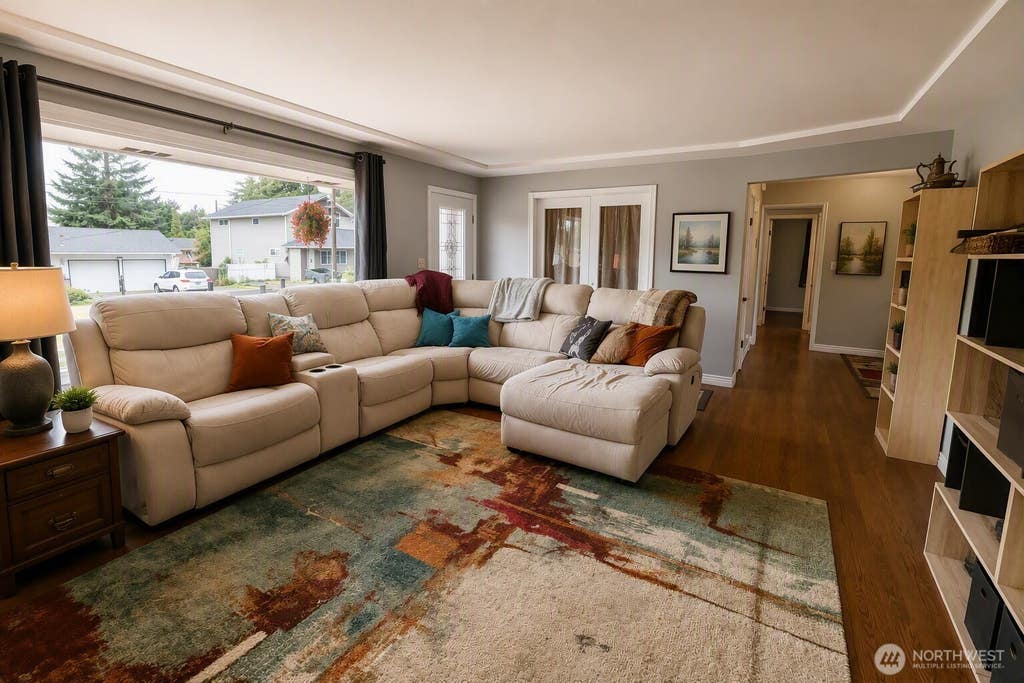 Photo of 2302 Cedar Place, Longview, WA 98632 (MLS # 2573612)