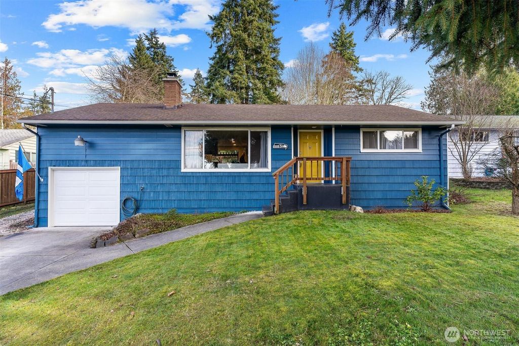 Photo of 17103 44th Avenue W, Lynnwood, WA 98037 (MLS # 2477636)
