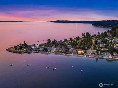 Photo of 3705 SW 171st Street, Burien, WA 98166 (MLS # 2567383)