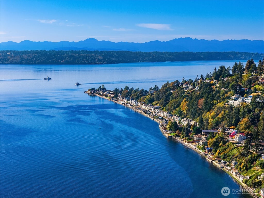 Photo of 3705 SW 171st Street, Burien, WA 98166 (MLS # 2567383)