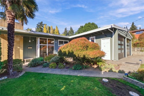 Photo of 12025 21st Avenue SW, Burien, WA 98146 (MLS # 2597829)