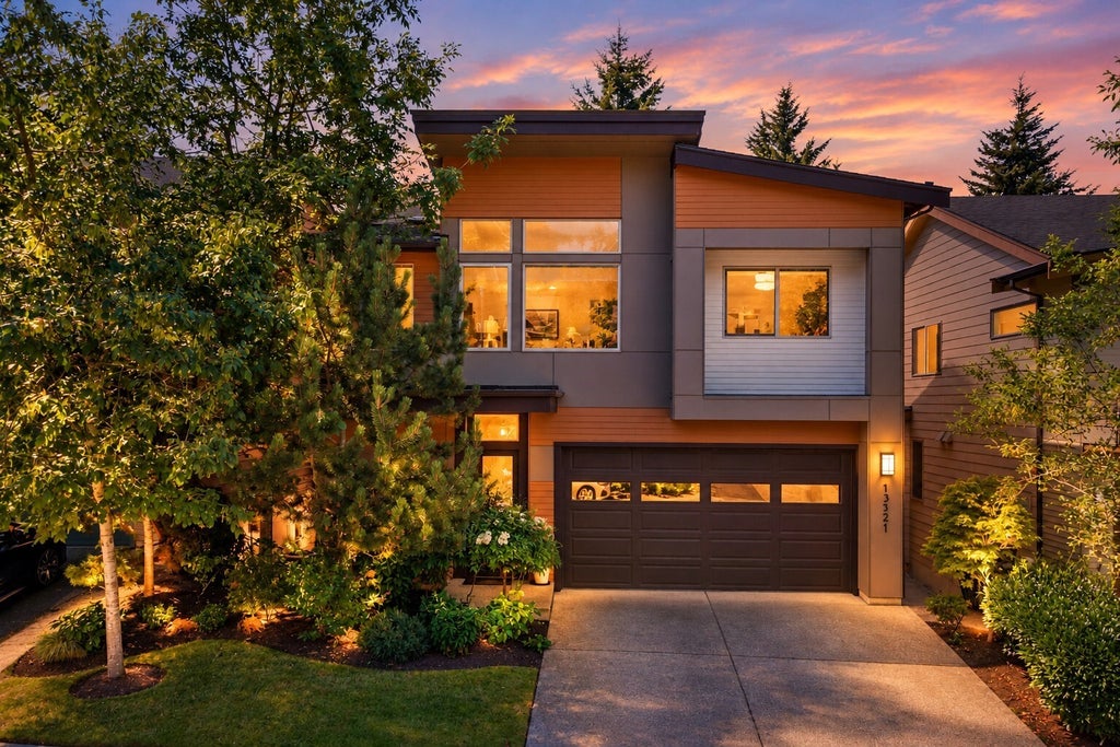 Photo of 13521 SE 81st Place, Newcastle, WA 98059 (MLS # 2599226)