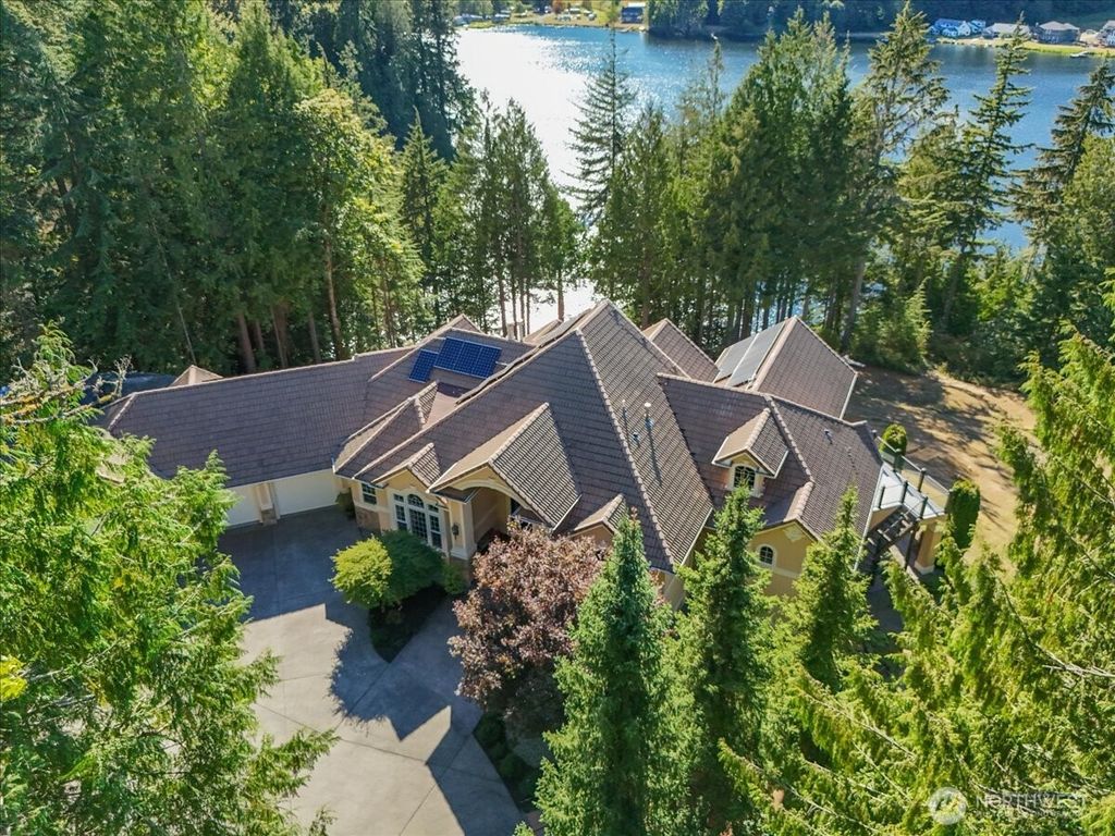 Photo of 22410 McMurray Shore Drive, Mount Vernon, WA 98274 (MLS # 2534595)