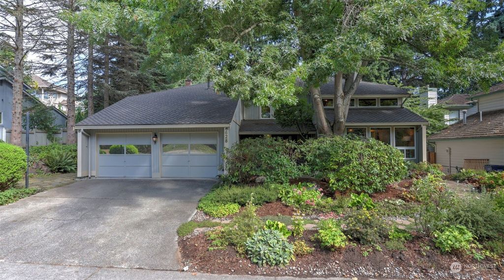 Photo of 628 SW 323rd Street, Federal Way, WA 98023 (MLS # 2158206)