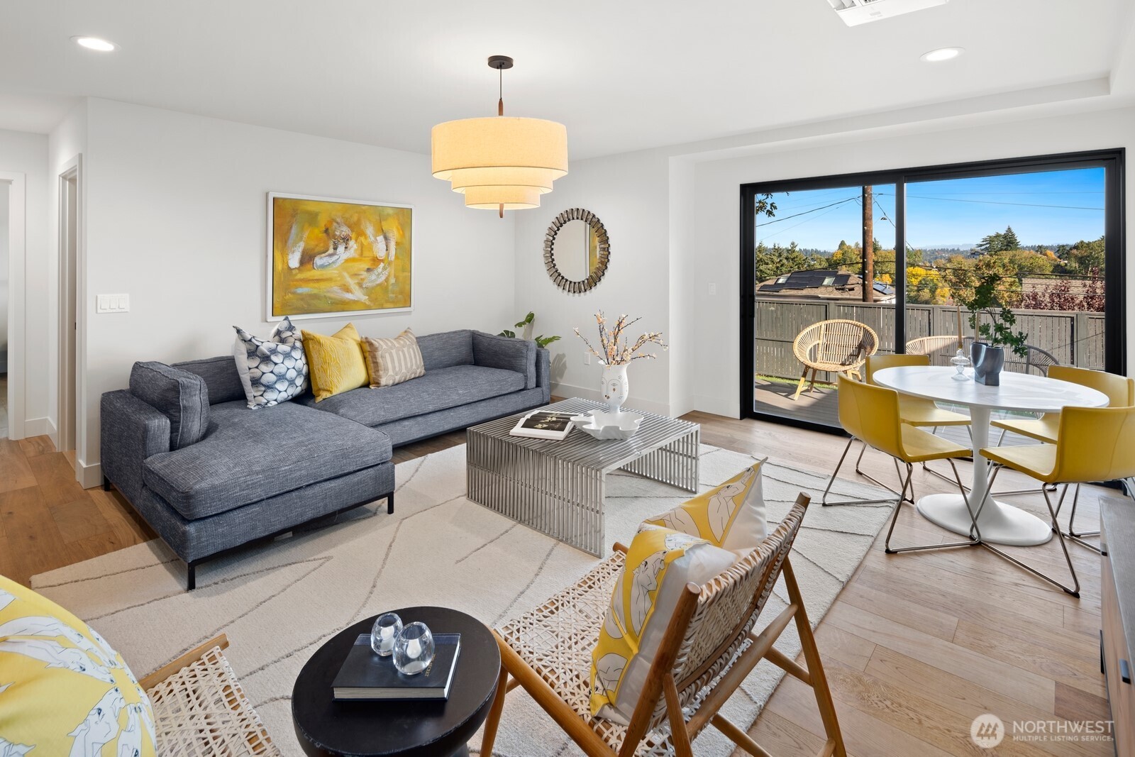 3856 Cascadia Avenue S