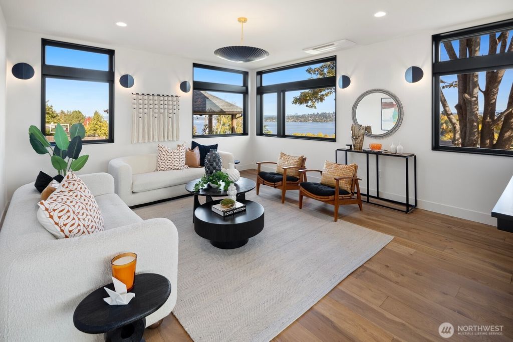 Photo of 3856 Cascadia Avenue S, Seattle, WA 98118 (MLS # 2445614)