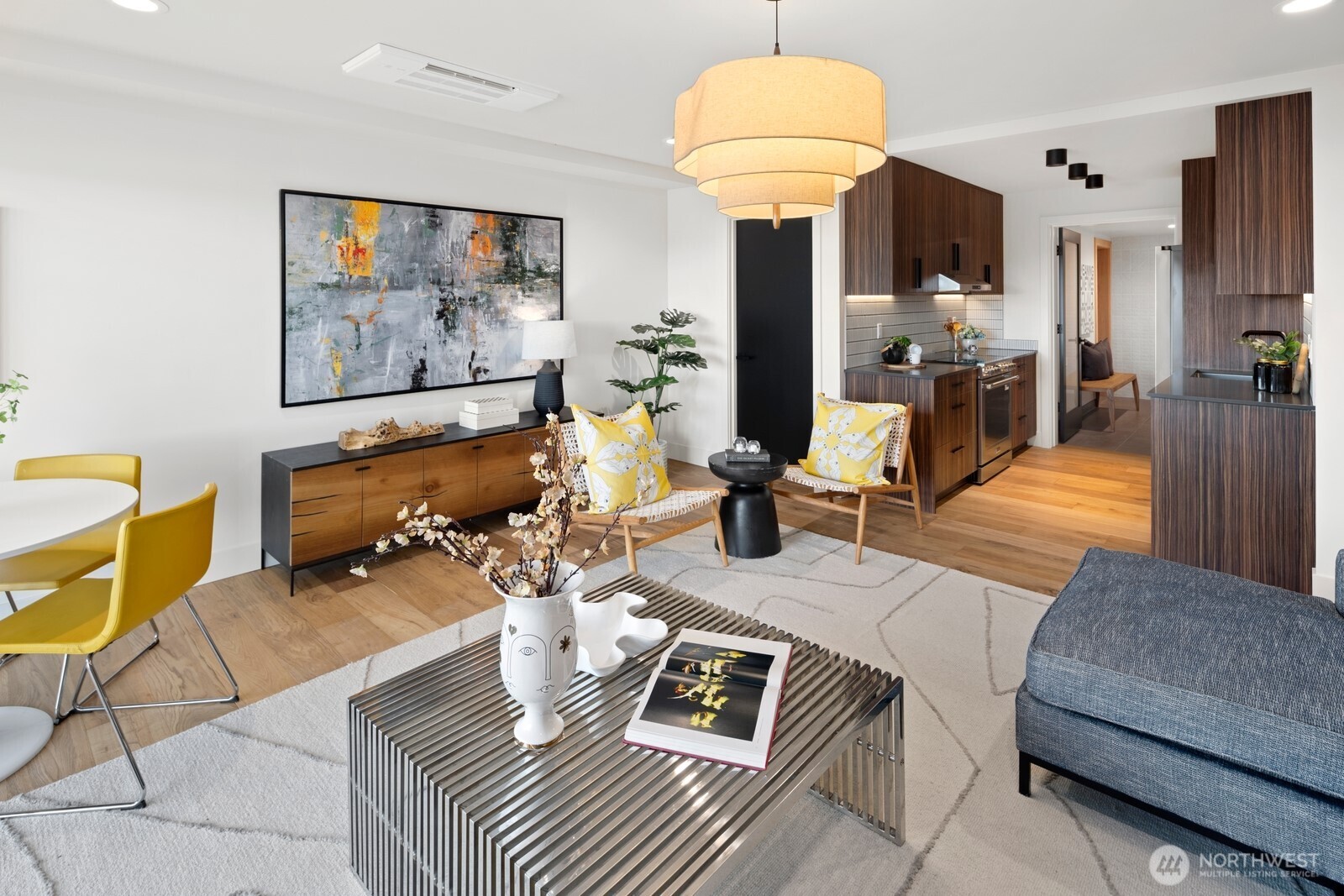 3856 Cascadia Avenue S