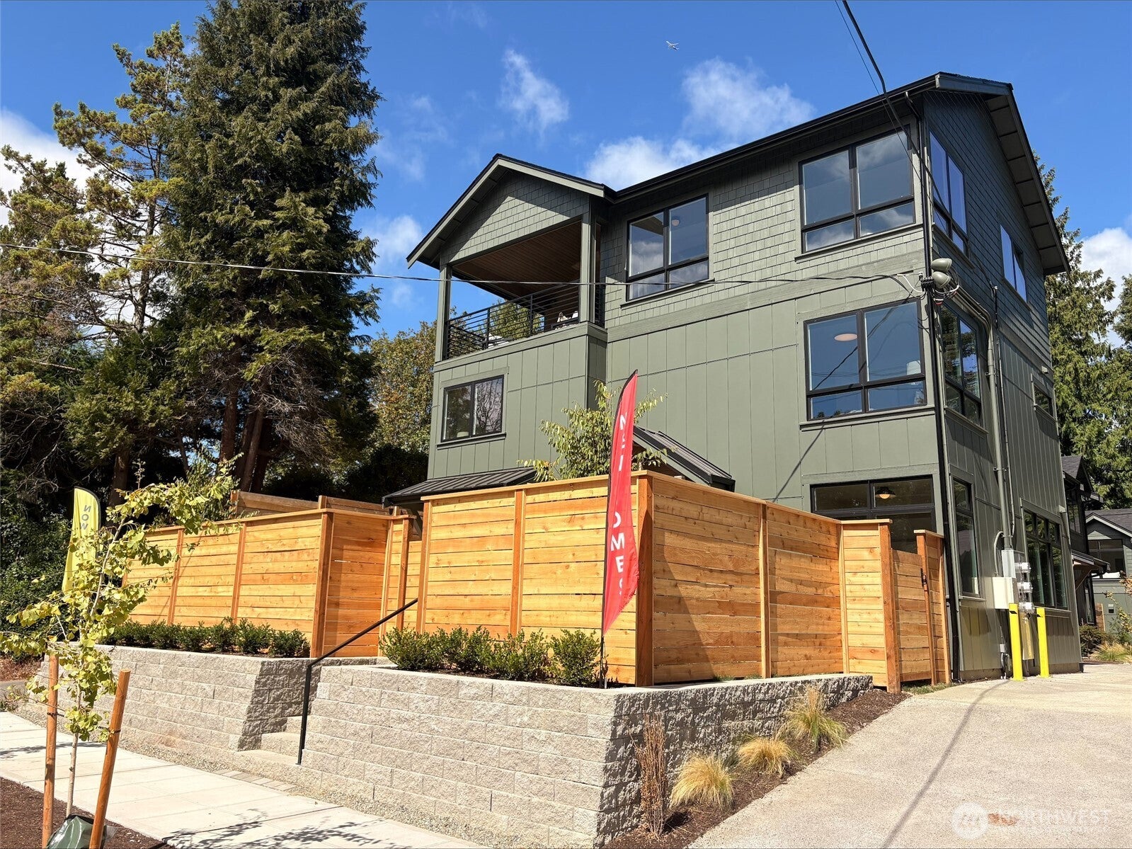 3020 NE 95th