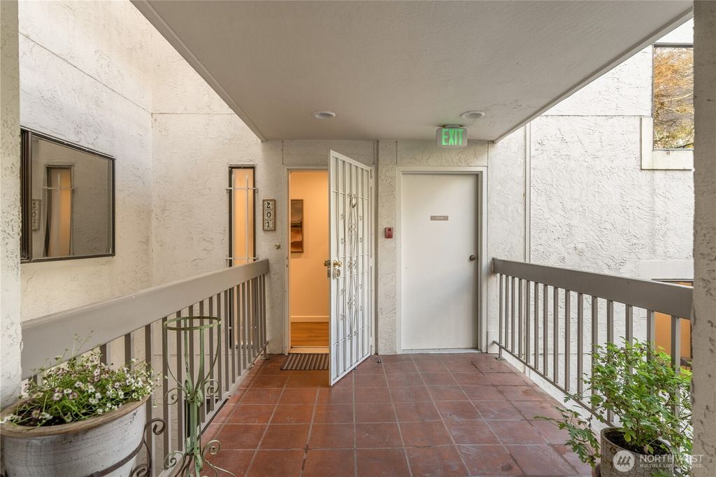 Photo of 666 W Olympic Place #201, Seattle, WA 98119 (MLS # 2507283)