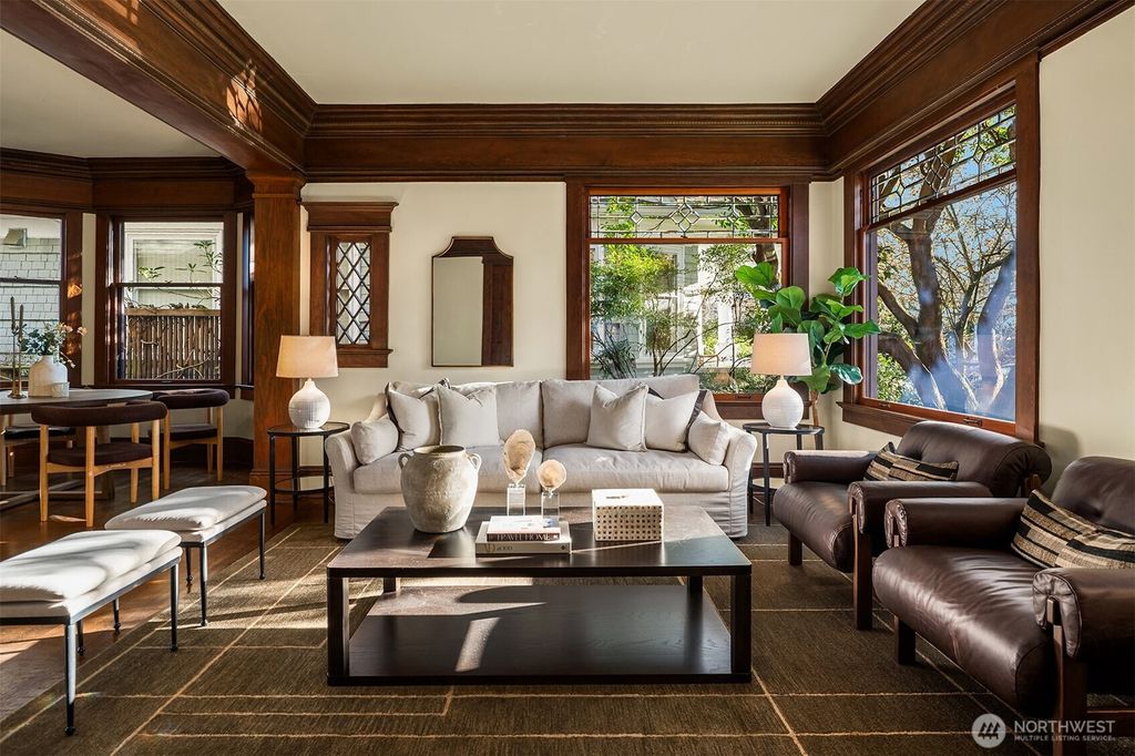 Photo of 952 16th Avenue E, Seattle, WA 98112 (MLS # 2501062)