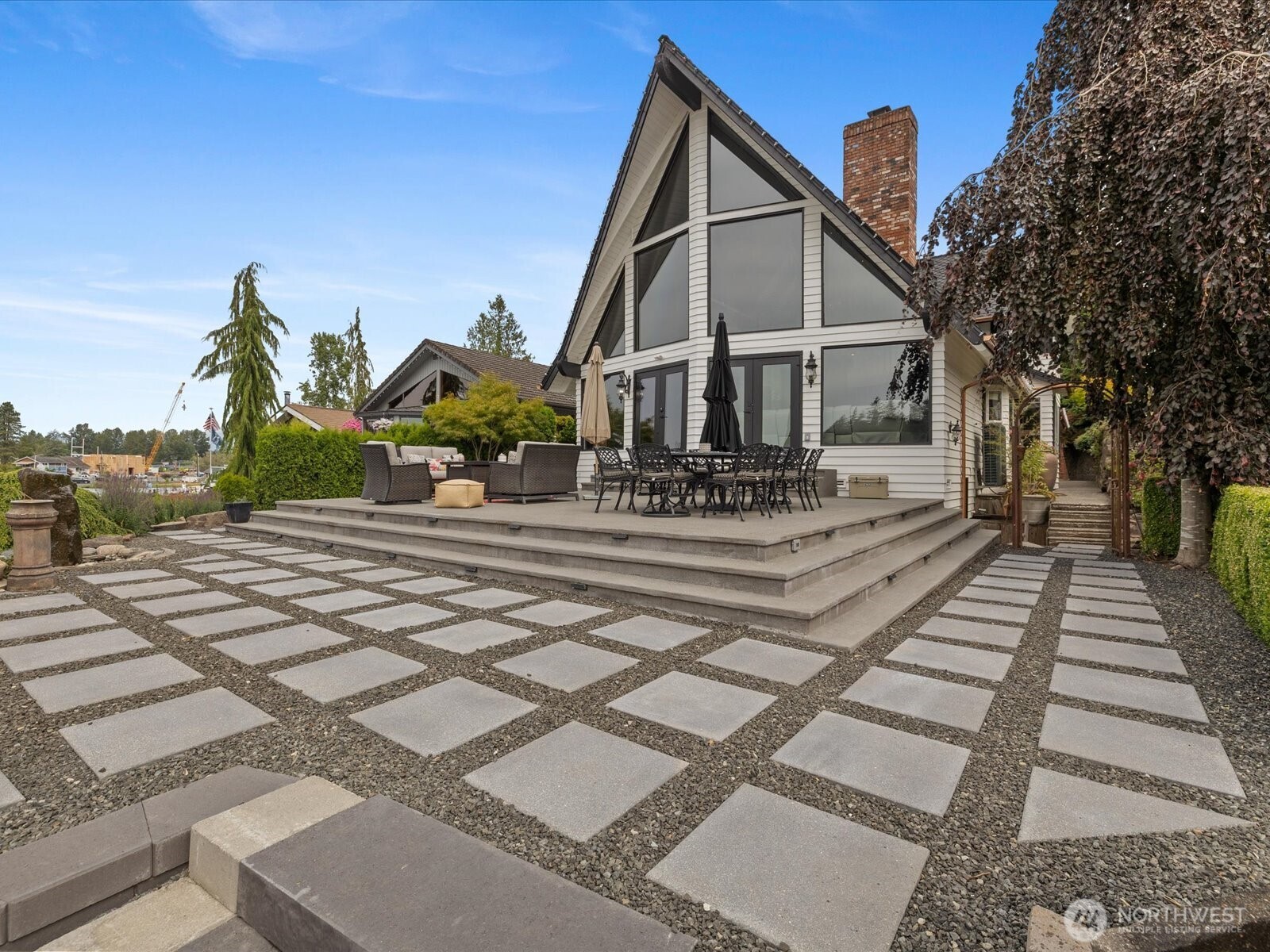 1504 E Lakeshore Drive