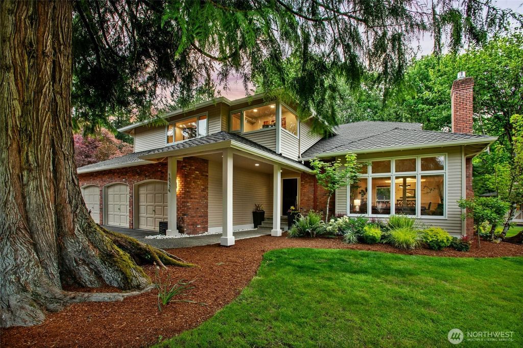 Photo of 18334 NE 146th Way, Woodinville, WA 98072 (MLS # 2390225)