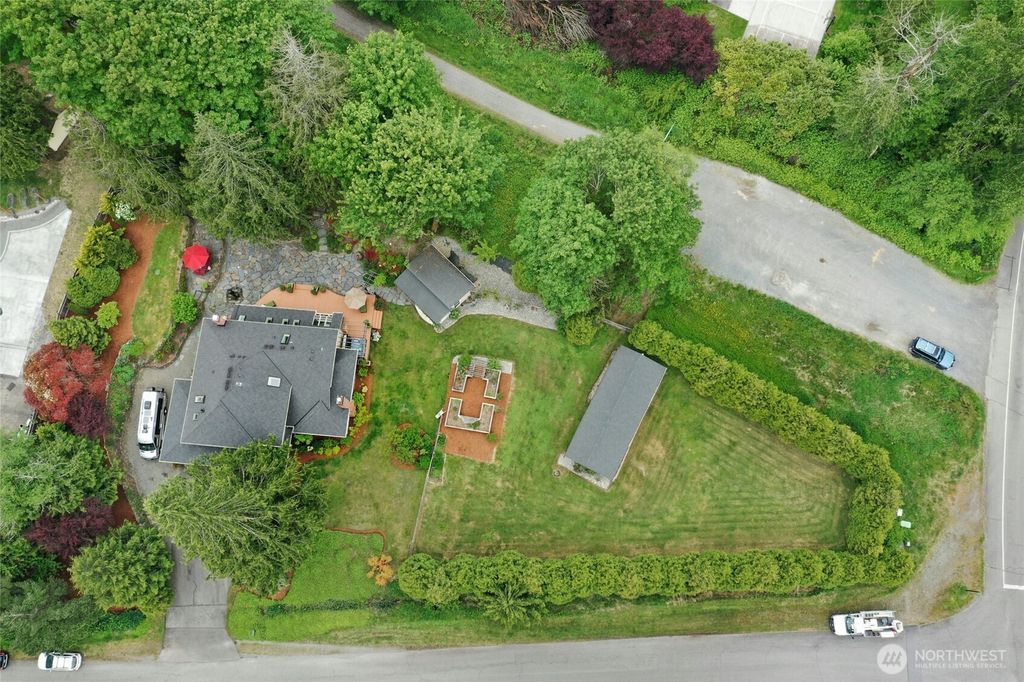 Photo of 18334 NE 146th Way, Woodinville, WA 98072 (MLS # 2390225)