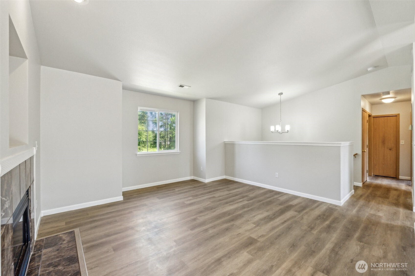324 E 48th Street Dr