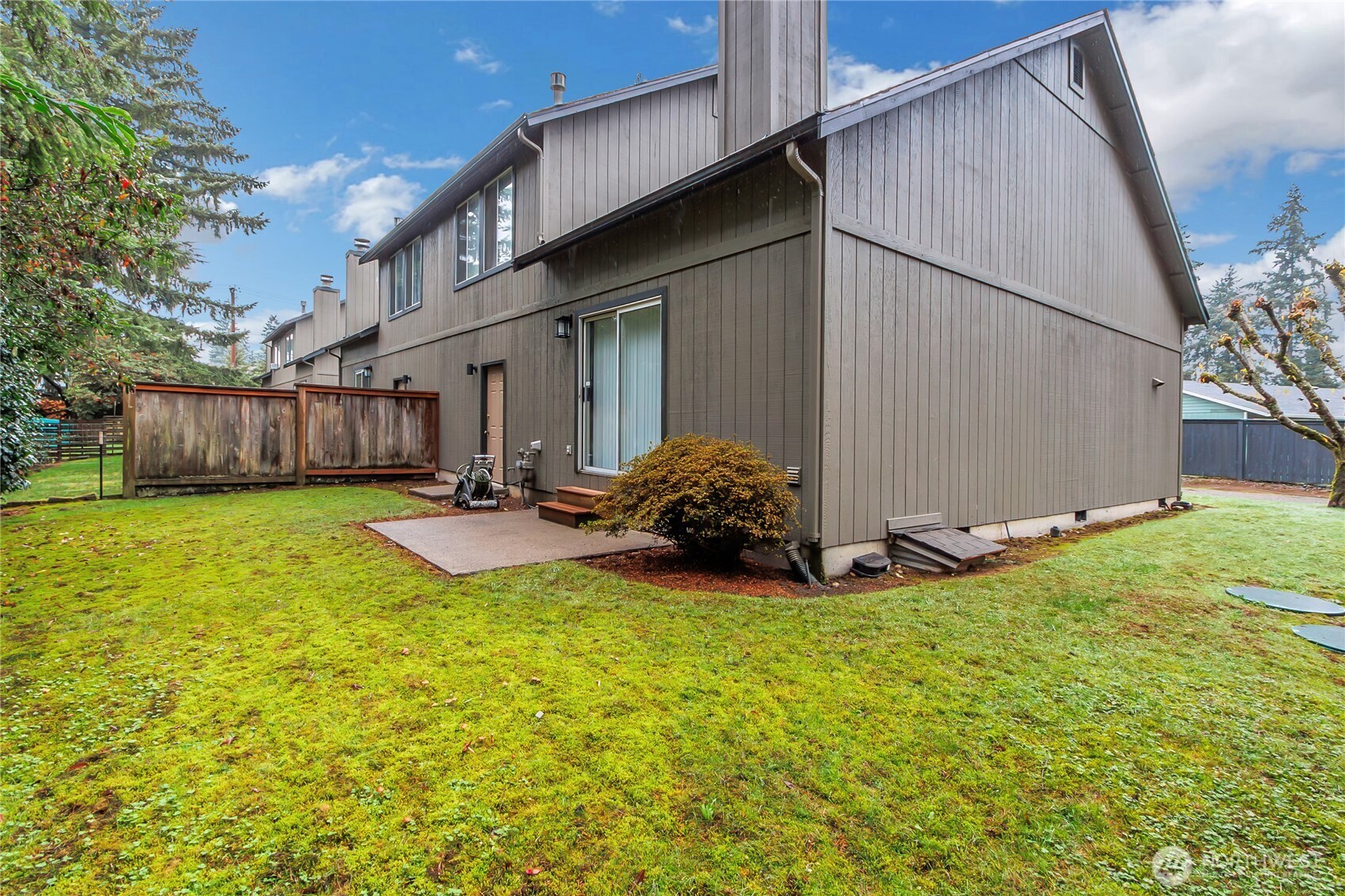 12401 111th Avenue E