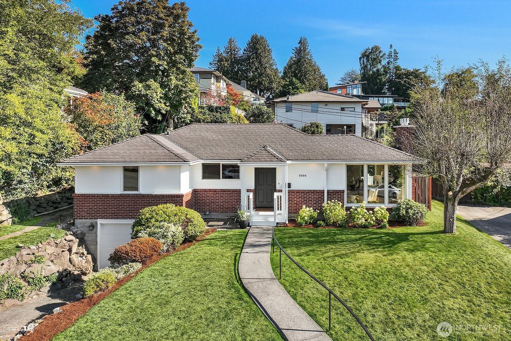 Photo of 5606 59th Avenue NE, Seattle, WA 98105 (MLS # 2442713)
