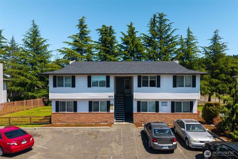 Photo of 3802 D Place SE, Auburn, WA 98002 (MLS # 2454653)