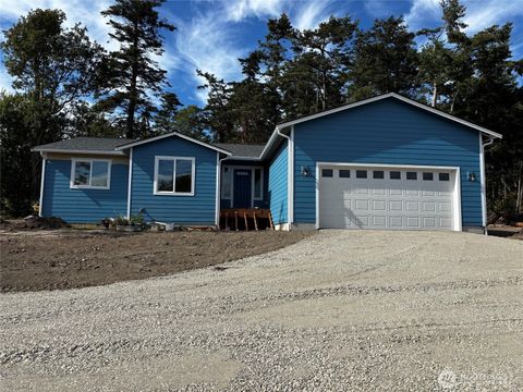 Photo of 660 El Pozo Street, Coupeville, WA 98239 (MLS # 2552797)