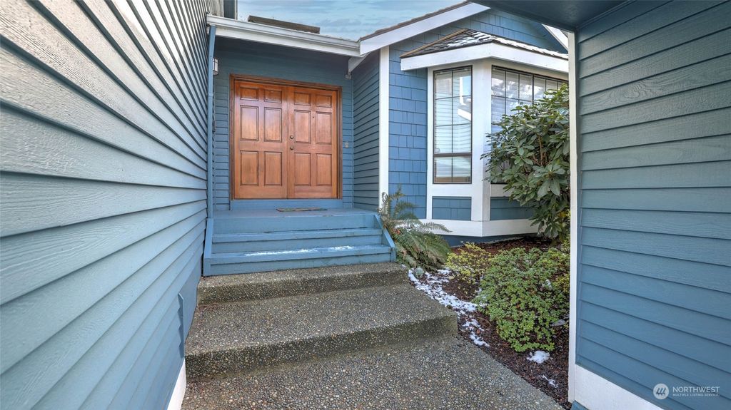 Photo of 15917 SE Fairwood Blvd Blvd, Renton, WA 98058 (MLS # 2207084)