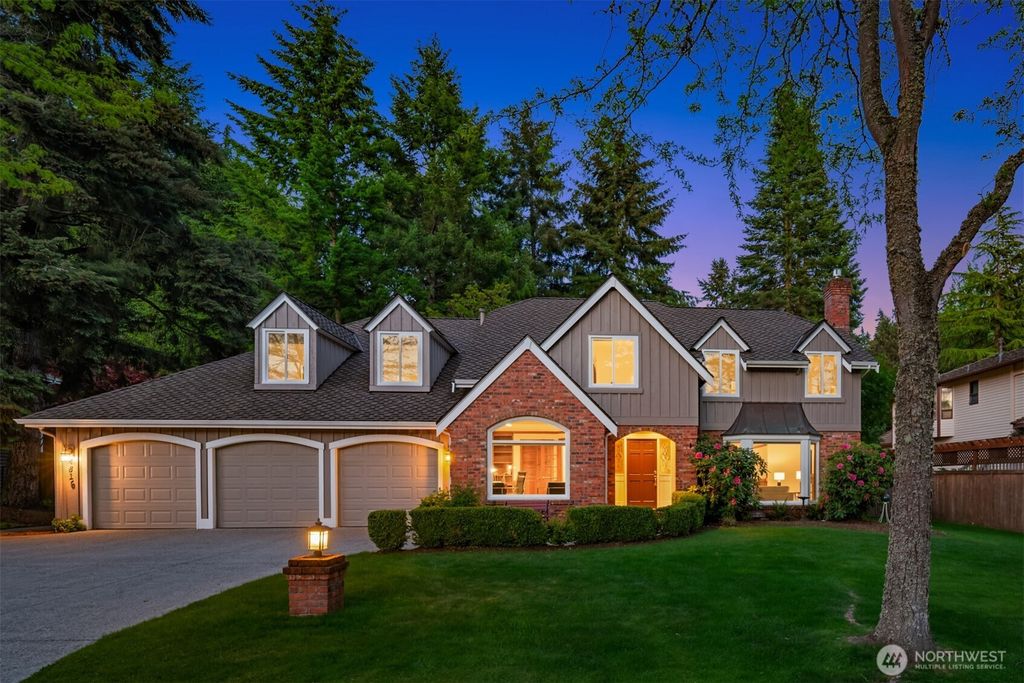 Photo of 4816 118th Avenue NE, Kirkland, WA 98033 (MLS # 2376643)