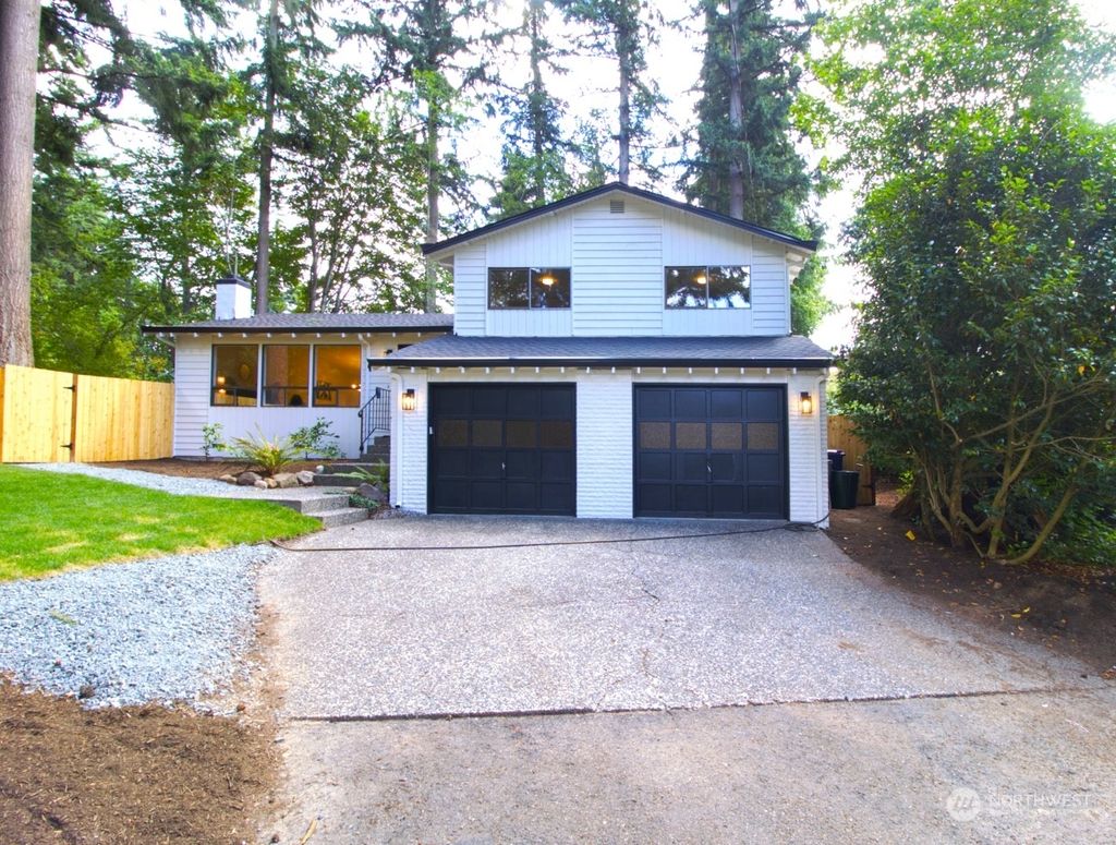 Photo of 4 143rd Street SE, Lynnwood, WA 98087 (MLS # 2269405)