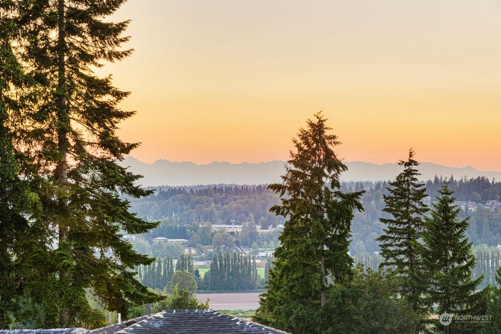 Photo of 12287 166th Court NE, Redmond, WA 98052 (MLS # 2262169)