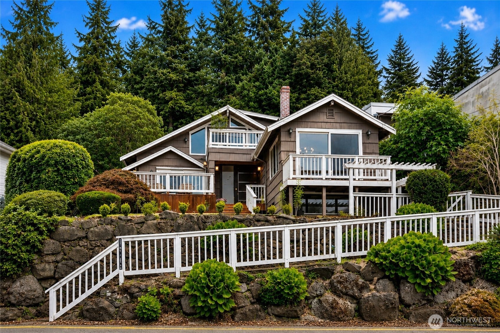 13142 Holmes Point Drive NE