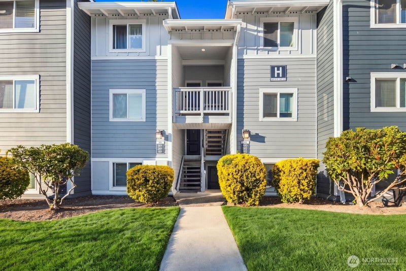 14124 NE 181st Place H302